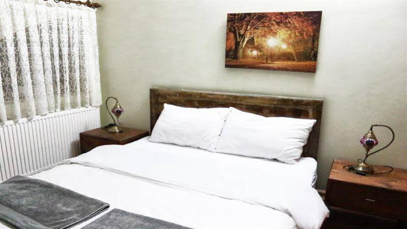 Uchisarstonehouse Hotel Невшехир Екстериор снимка